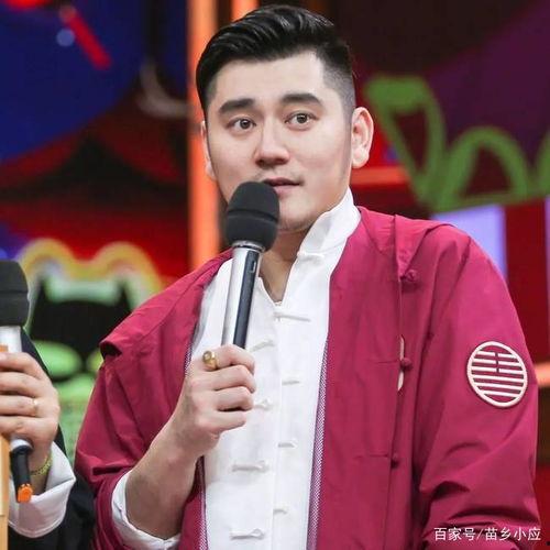 吃瓜娱乐主持人是谁,揭秘主持人身份之谜  第1张